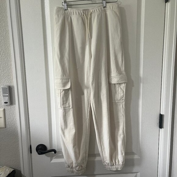 Calvin Klein Womens Archive Logo Fleece Cargo Joggers Cream Size Small NWOT! - Picture 7 of 7